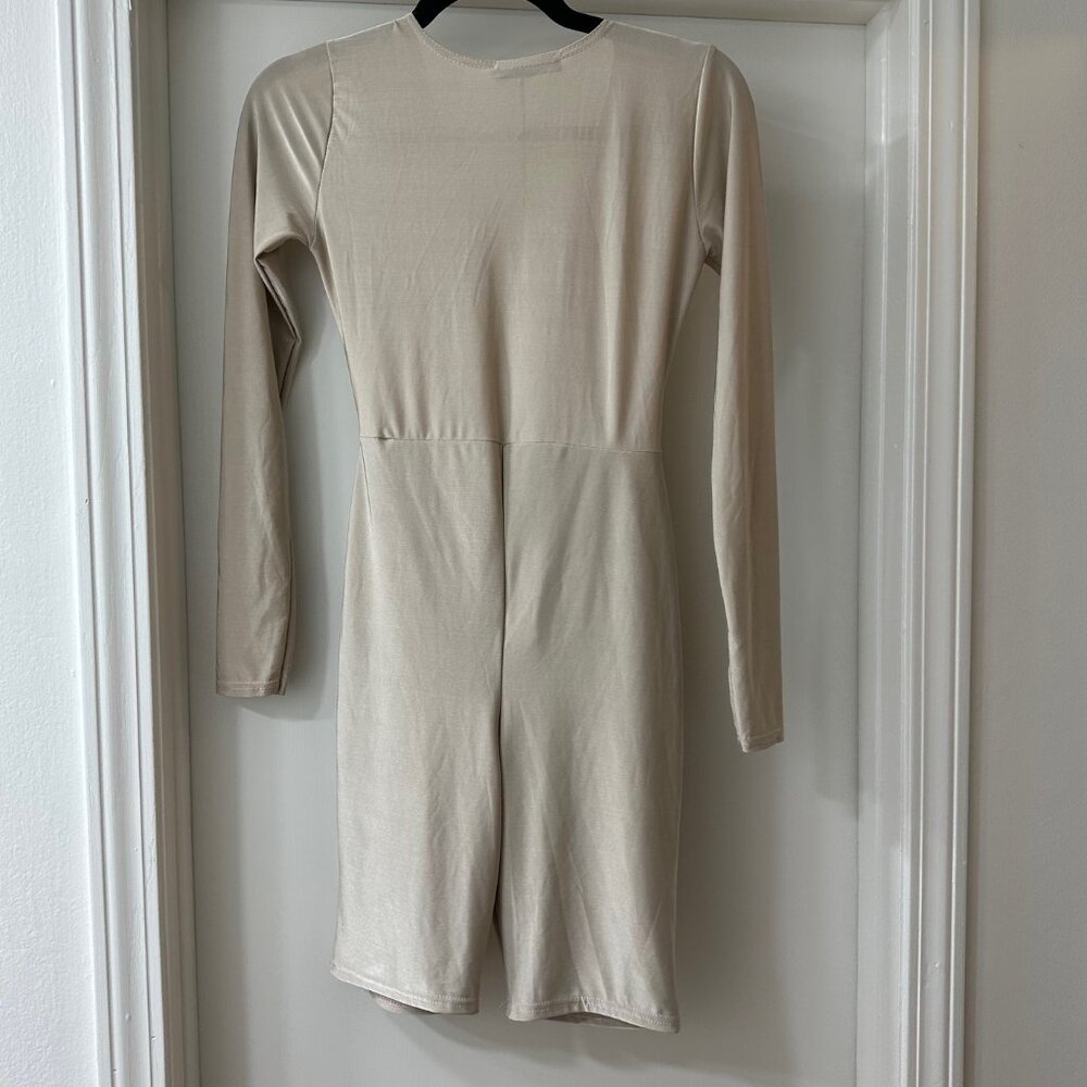 NWT Missguided Beige Stretch Long-Sleeve Unitard with Tie Front, Size 4 - Picture 5 of 6